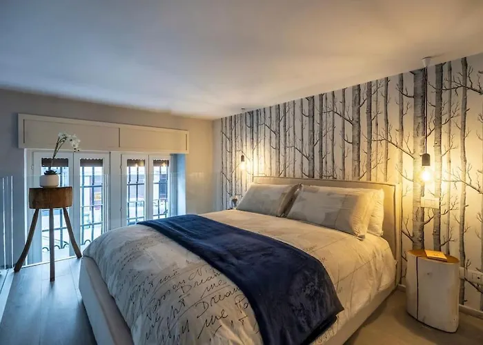 Appartement à 2 Chambres à Coucher